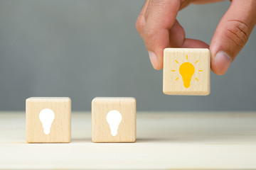 部编版小学六年级上册语文只有一个地球教案5篇