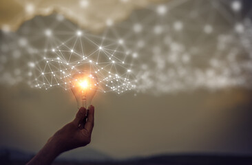 内燃机车（火车）可分为哪些种类？