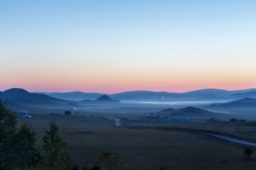 内燃机车（火车）可分为哪些种类？