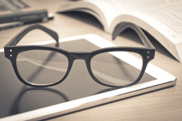 部编版小学六年级上册语文只有一个地球教案5篇